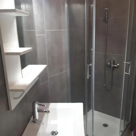 Rent4night Aigle Апартаменты